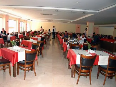 Town מלון סייד